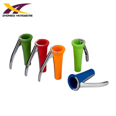 New design fashion manual metal aluminium alloy nut cracker